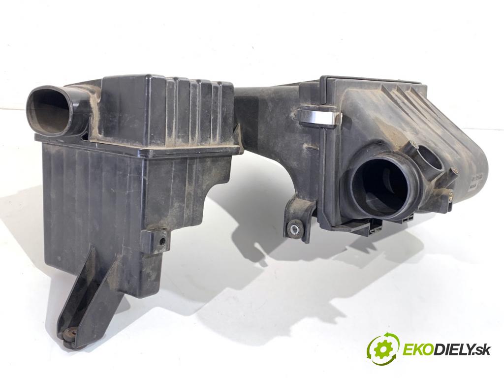 SUZUKI SWIFT III liftback 2006 68 kW 1.3 (RS 413) 1328 Obal filtra vzduchu  (Obal vzduchového filtra)