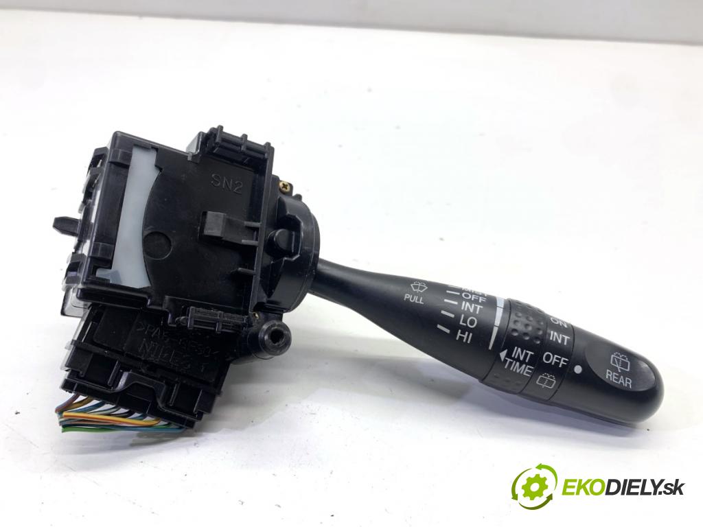 SUZUKI SWIFT III liftback 2006 68 kW 1.3 (RS 413) 1328 Prepínač stieračov  (Prepínacie páčky pod volantom)