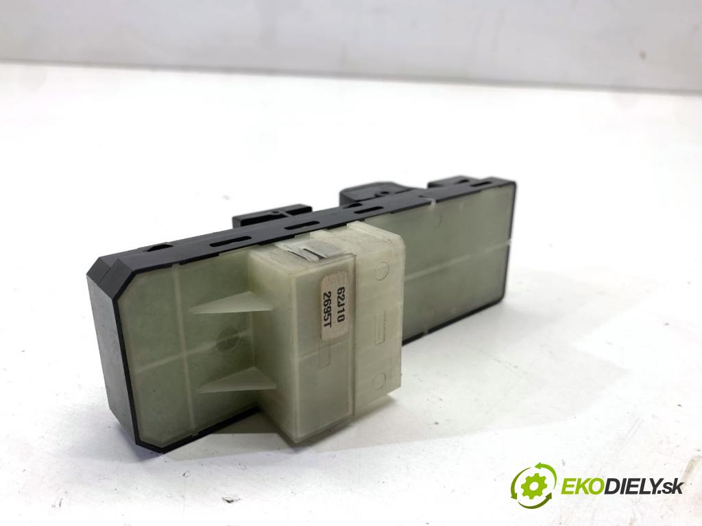 SUZUKI SWIFT III liftback 2006 68 kW 1.3 (RS 413) 1328 Prepínač okien 62J102695T (Prepínacie páčky pod volantom)