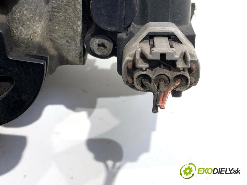 SUZUKI SWIFT III liftback 2006 68 kW 1.3 (RS 413) 1328 škrtíci klapka  (Škrticí klapka)