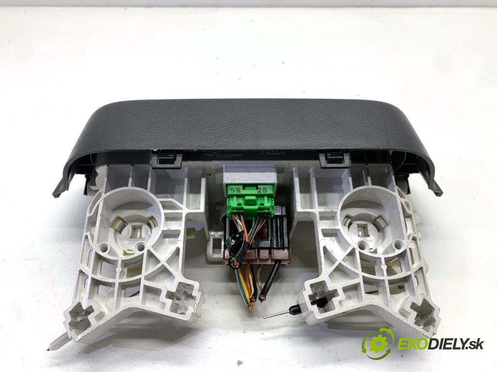 SUZUKI SWIFT III liftback 2006 68 kW 1.3 (RS 413) 1328 Panel ovládania kúrenia  (Prepínacie páčky pod volantom)