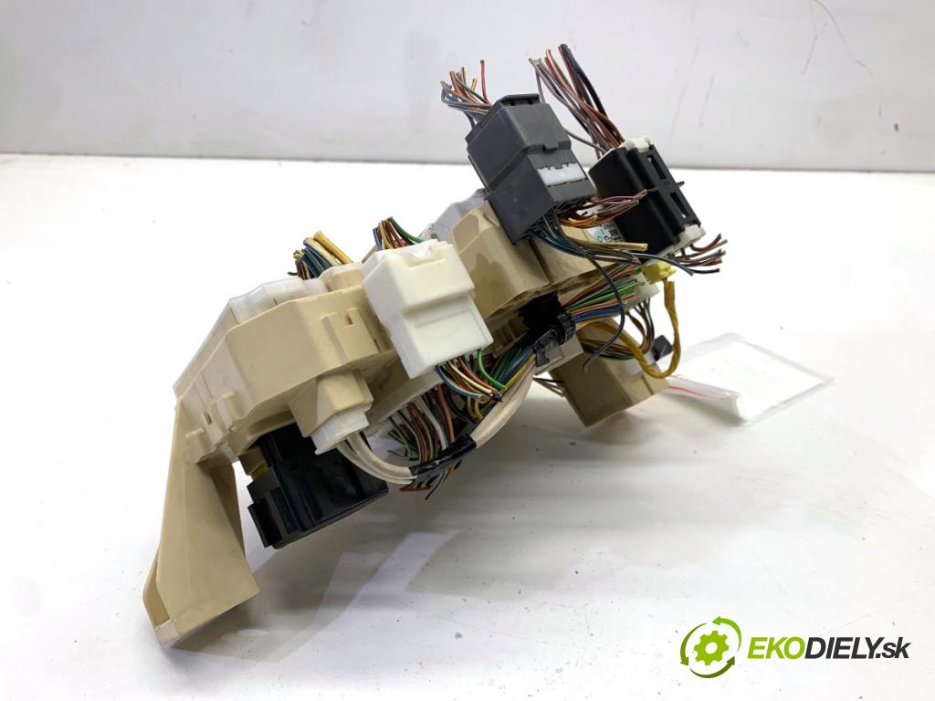 SUZUKI SWIFT III liftback 2006 68 kW 1.3 (RS 413) 1328 Modul BSI 36770-62J22 (Poistková skrinka)