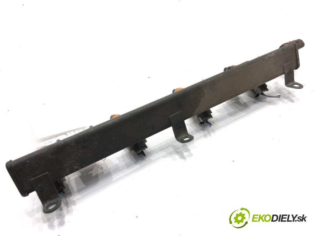 SUZUKI SWIFT III liftback 2006 68 kW 1.3 (RS 413) 1328 Lišta vstrekovacia 297500-0120 (Vstrekovacia lišta)