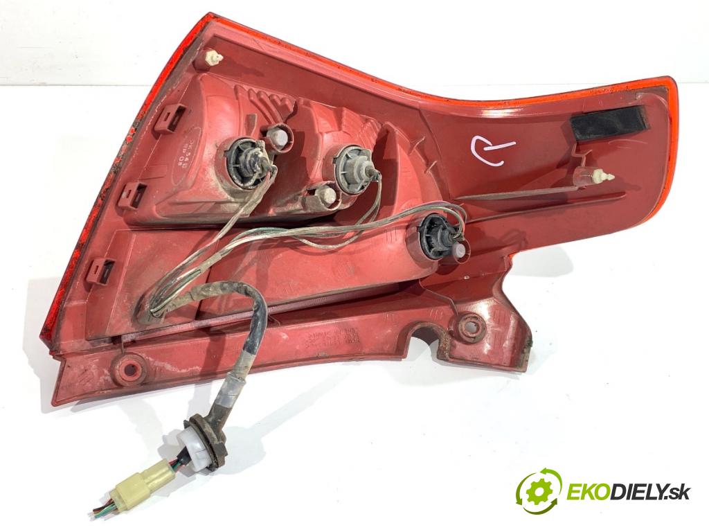 SUZUKI SWIFT III liftback 2006 68 kW 1.3 (RS 413) 1328 světlo pravý zadní část