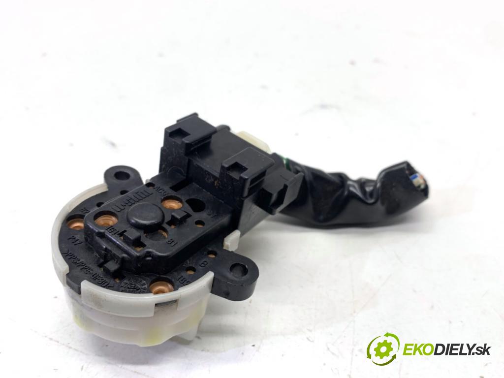 SUZUKI SWIFT III liftback 2006 68 kW 1.3 (RS 413) 1328 Kocka, vložka spínacej skrinky  (Spínacia skrinka)