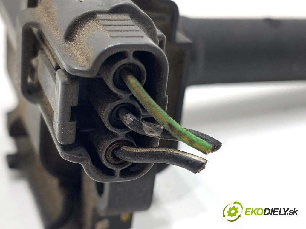 SUZUKI SWIFT III liftback 2006 68 kW 1.3 (RS 413) 1328 Cievka zapaľovacia