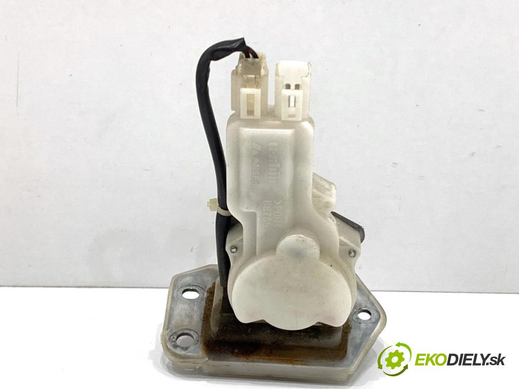 SUZUKI SWIFT III liftback 2006 68 kW 1.3 (RS 413) 1328 zámok dverí zad 