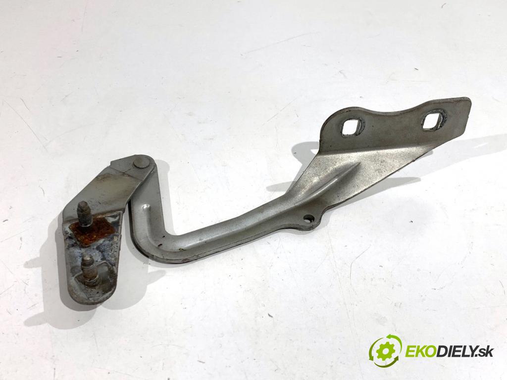 FORD FOCUS II Kombi 2008 85 kW 1.6 Ti 1596 závěs kapoty levý přední část 4M51-16801-AA