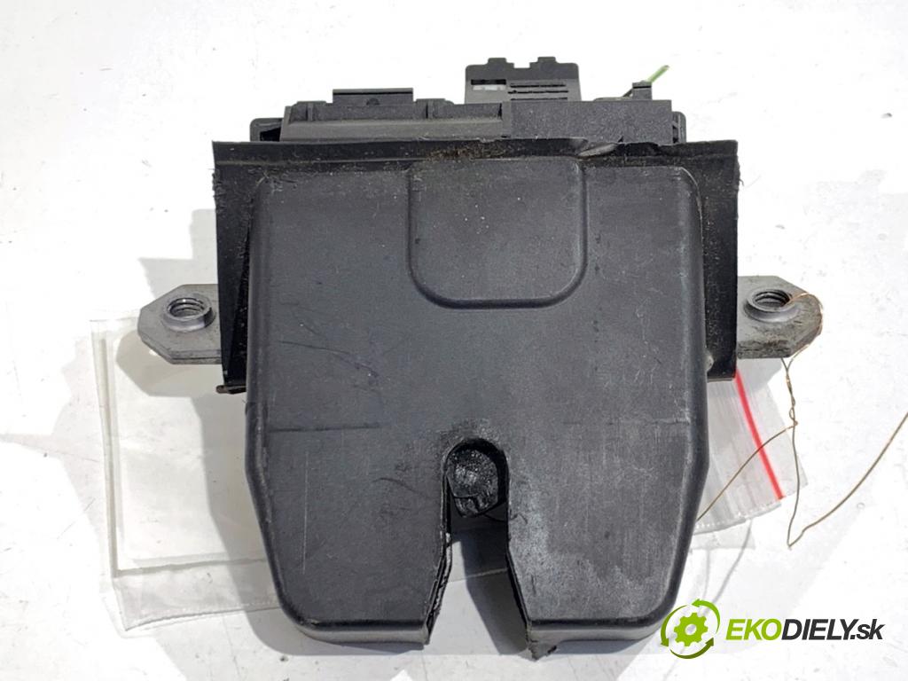 FORD FOCUS II Kombi 2008 85 kW 1.6 Ti 1596 zámok dveří zadní část 8M51-R442A66-AB