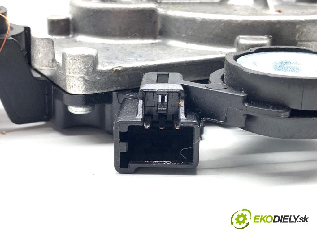 FORD FOCUS II Kombi 2008 85 kW 1.6 Ti 1596 Motor stieračov zad 3M51-R17K441-AF