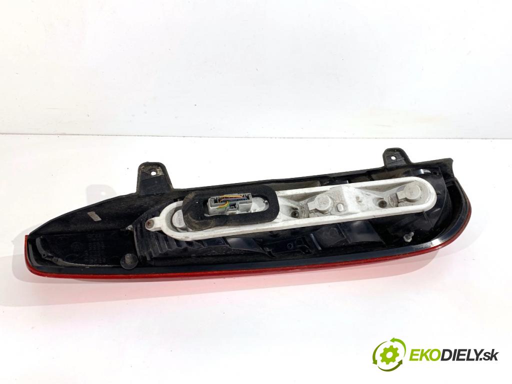 FORD FOCUS II Kombi 2008 85 kW 1.6 Ti 1596 světlo pravý zadní část 8M51-13404-C
