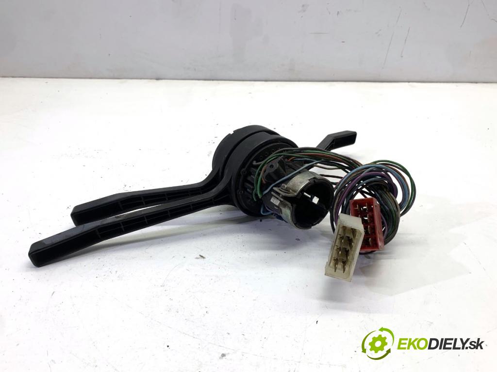 DAEWOO LUBLIN II Platforma / podwozie 1998 66 kW 2.4 TD (3354) 2417 Prepínač kombinovaný  (Prepínacie páčky pod volantom)