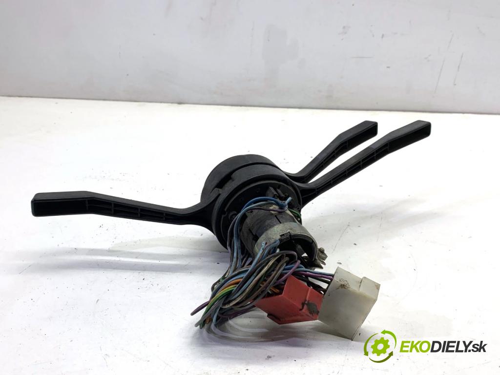 DAEWOO LUBLIN II Platforma / podwozie 1998 66 kW 2.4 TD (3354) 2417 Prepínač kombinovaný  (Prepínacie páčky pod volantom)