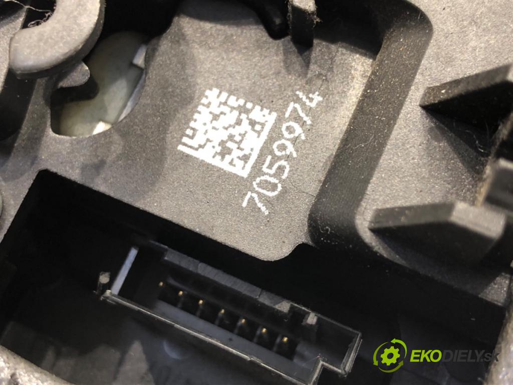 BMW E90 sedan 2006 95 kW 318 i 1995 zámok Dvere pravy predný 7059974