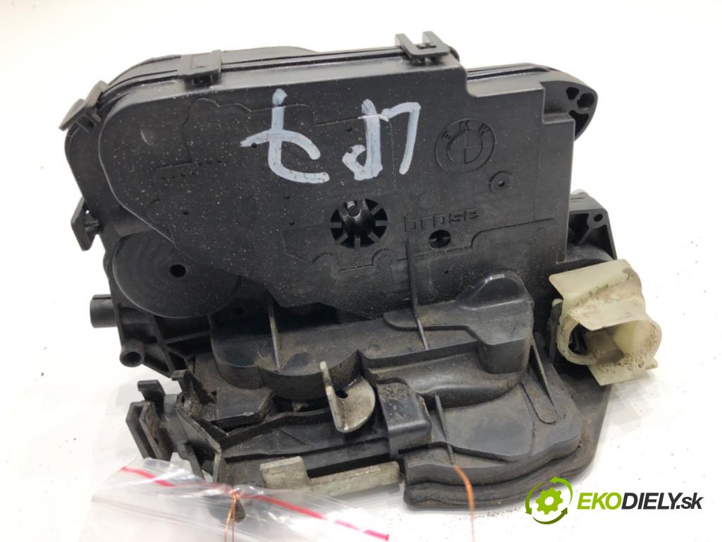 BMW E90 sedan 2006 95 kW 318 i 1995 zámok dveře levý přední část 7059967