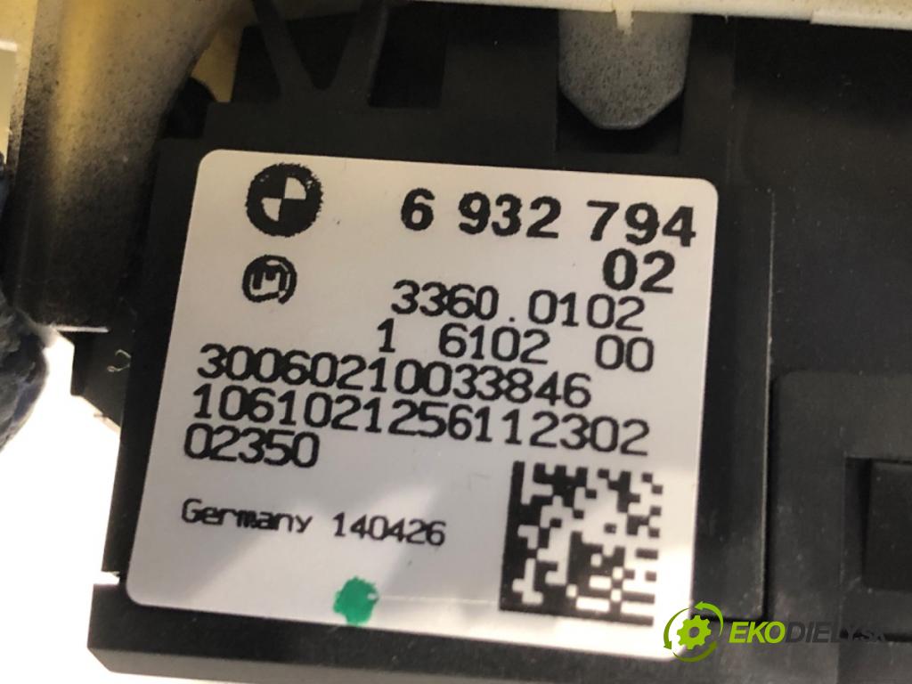 BMW E90 sedan 2006 95 kW 318 i 1995 spínač světel 6932794