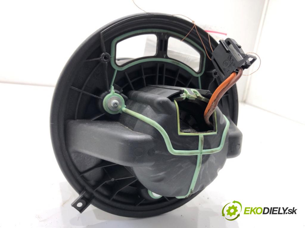 BMW E90 sedan 2006 95 kW 318 i 1995 ventilátor kúrenia 982428F