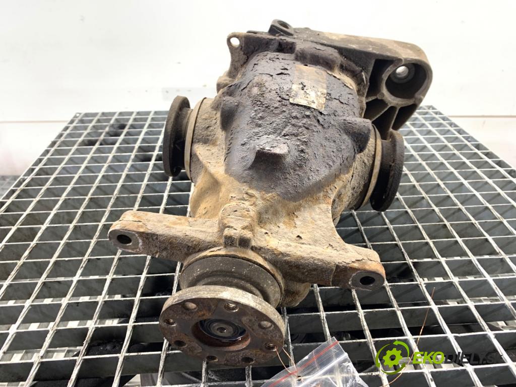 BMW E90 sedan 2006 95 kW 318 i 1995 Most diferenciál zadní část 7524317