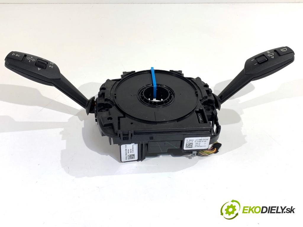 BMW E90 sedan 2006 95 kW 318 i 1995 přepínač kombinovaný 6989574 (Páčky pod volantem)