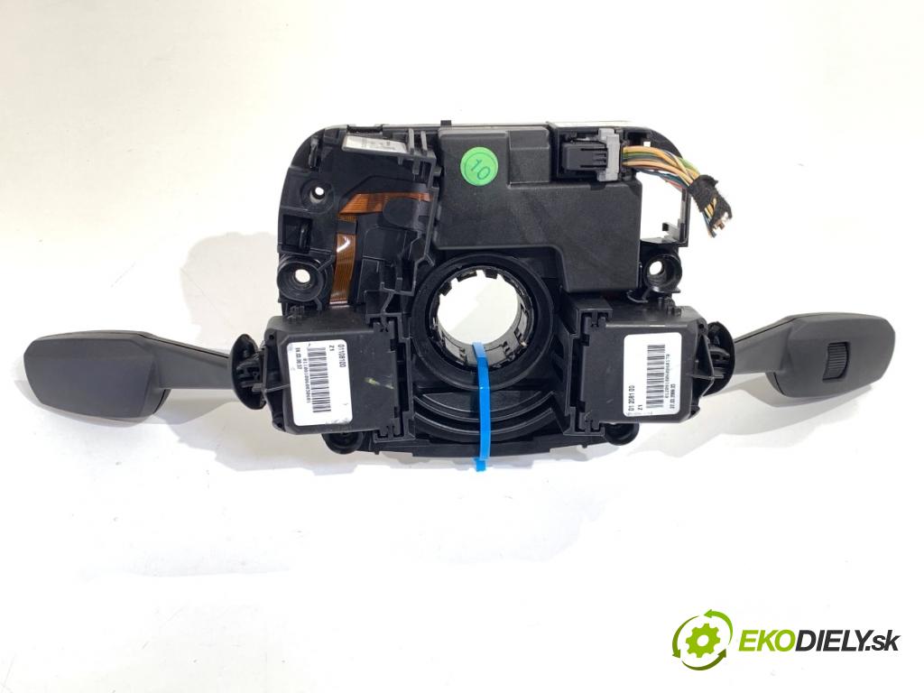 BMW E90 sedan 2006 95 kW 318 i 1995 přepínač kombinovaný 6989574 (Páčky pod volantem)