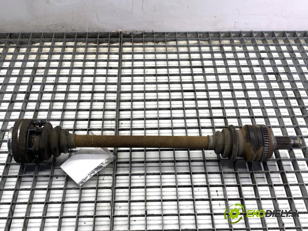 BMW E90 sedan 2006 95 kW 318 i 1995 Poloos ľavy zad 