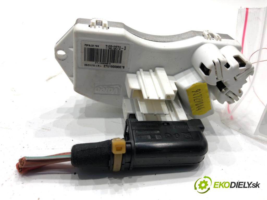 BMW E90 sedan 2006 95 kW 318 i 1995 odpor rezistor topení vzduchu T1021327U (Odpor topení)