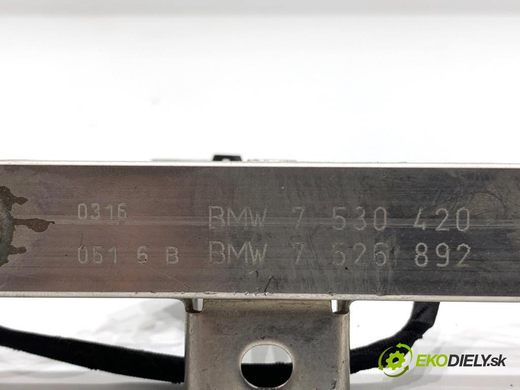 BMW E90 sedan 2006 95 kW 318 i 1995 Lišta vstrekovacia 7506158 (Vstrekovacia lišta)