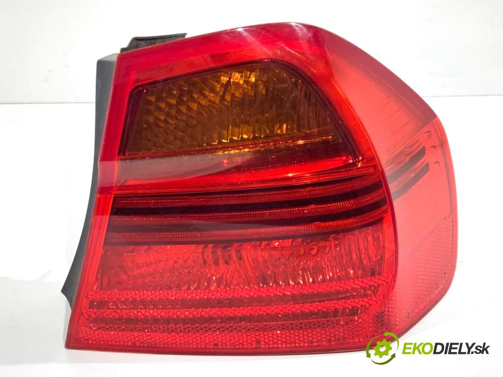 BMW E90 sedan 2006 95 kW 318 i 1995 Svetlo pravy zad 6937458