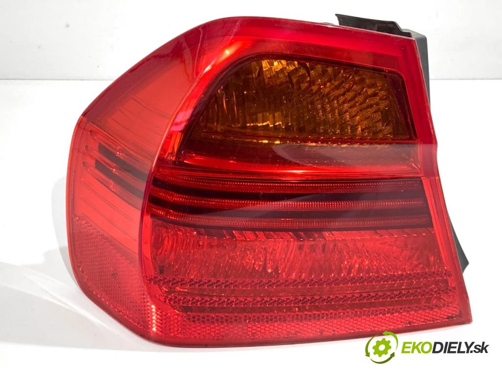 BMW E90 sedan 2006 95 kW 318 i 1995 Svetlo ľavy zad 6937457