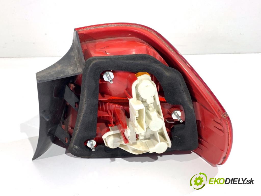 BMW E90 sedan 2006 95 kW 318 i 1995 světlo levý zadní část 6937457