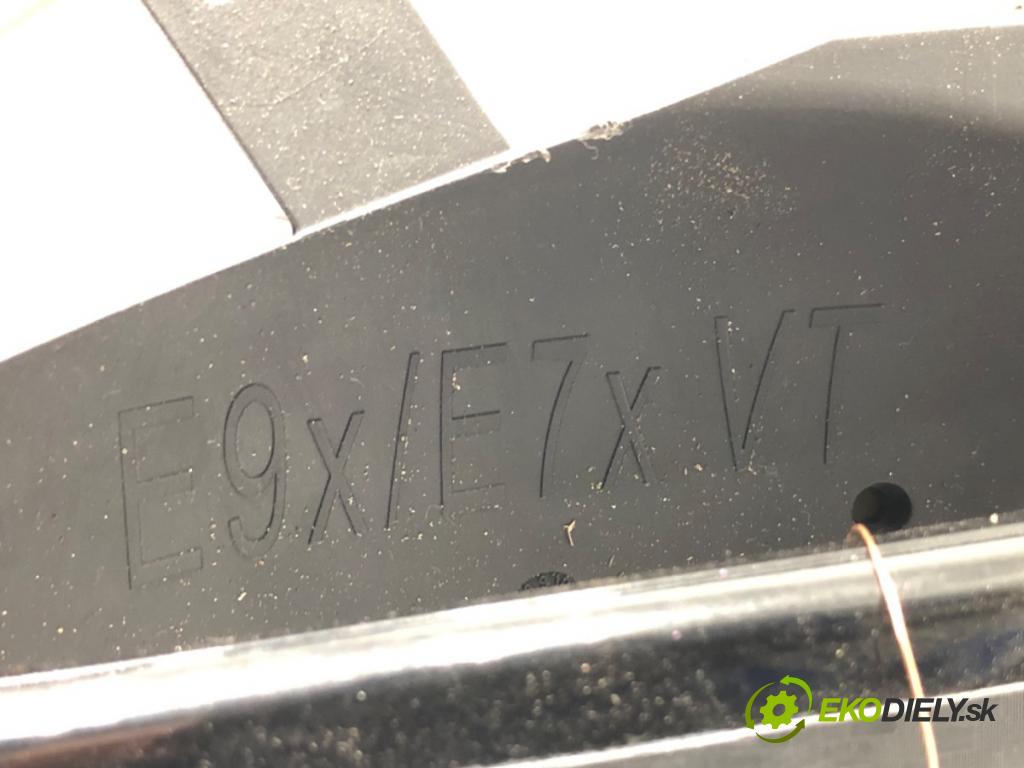 BMW E90 sedan 2006 95 kW 318 i 1995 Kľučka vonkajšia ľavy predný
