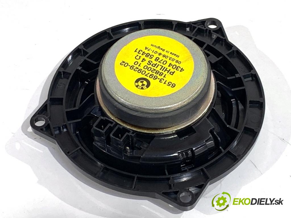 BMW E90 sedan 2006 95 kW 318 i 1995 reproduktory 6954871 6970929