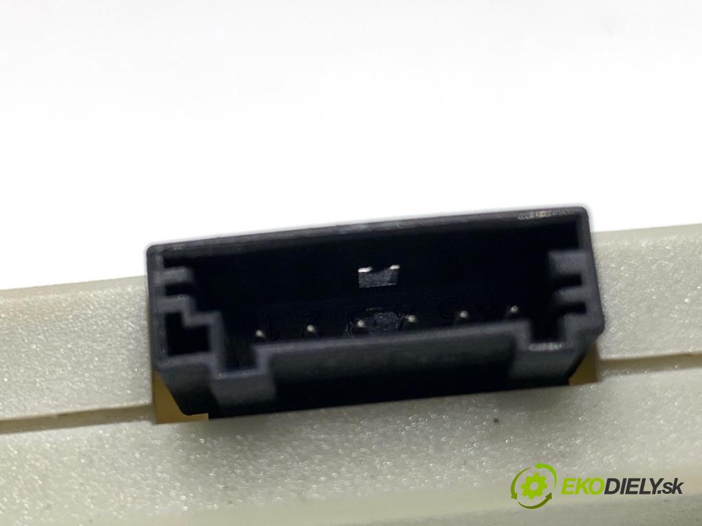 BMW E90 sedan 2006 95 kW 318 i 1995 ANTENA 6928934