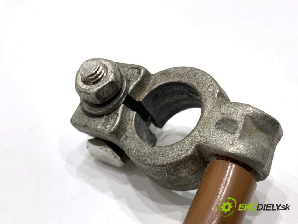 BMW E90 sedan 2006 95 kW 318 i 1995 svorka MINUS 9113151