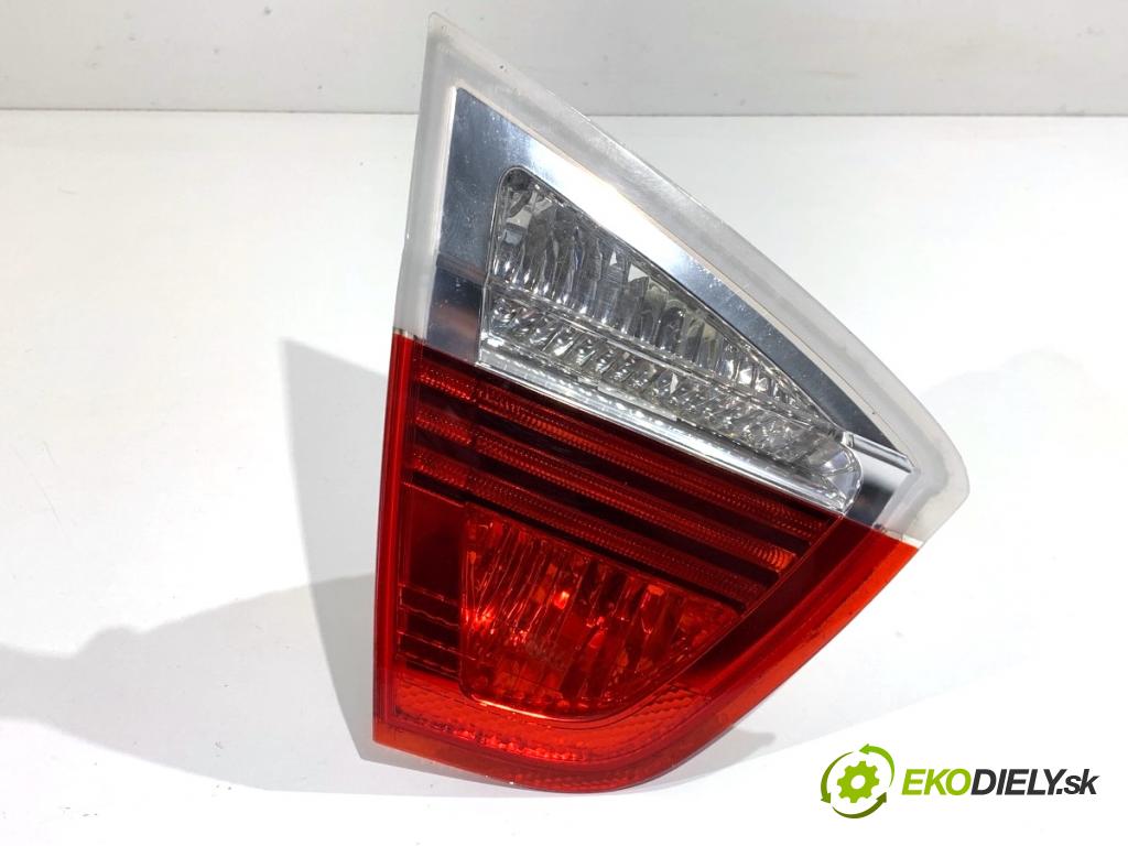 BMW E90 sedan 2006 95 kW 318 i 1995 Svetlo zad ľavá strana vnútorná 6937459 (Kľučka dverí ostatné)