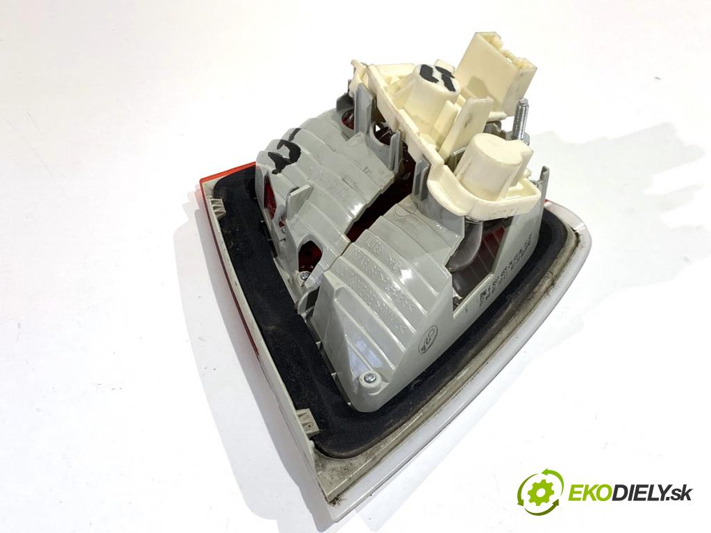 BMW E90 sedan 2006 95 kW 318 i 1995 Svetlo zad ľavá strana vnútorná 6937459 (Kľučka dverí ostatné)