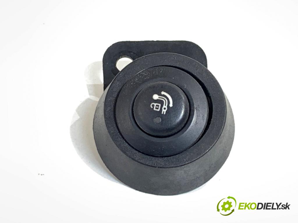 BMW E90 sedan 2006 95 kW 318 i 1995 vypínač Prepínač ťažného oka 6942608