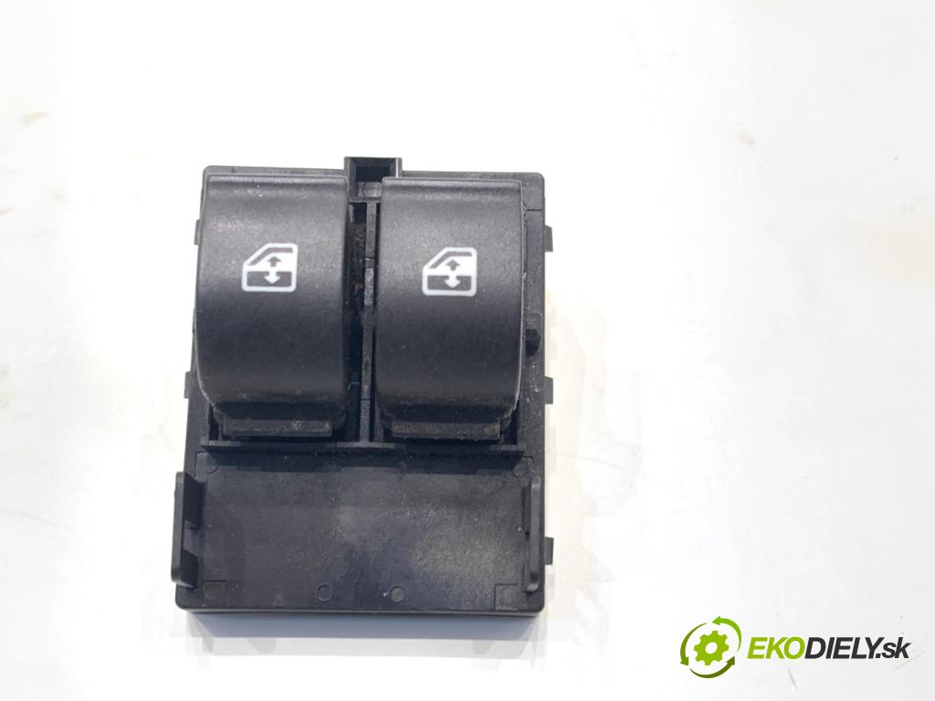 FIAT TIPO sedan 2016 70 kW 1.4 (356SXA1B) 1368 Prepínač okien  (Prepínacie páčky pod volantom)