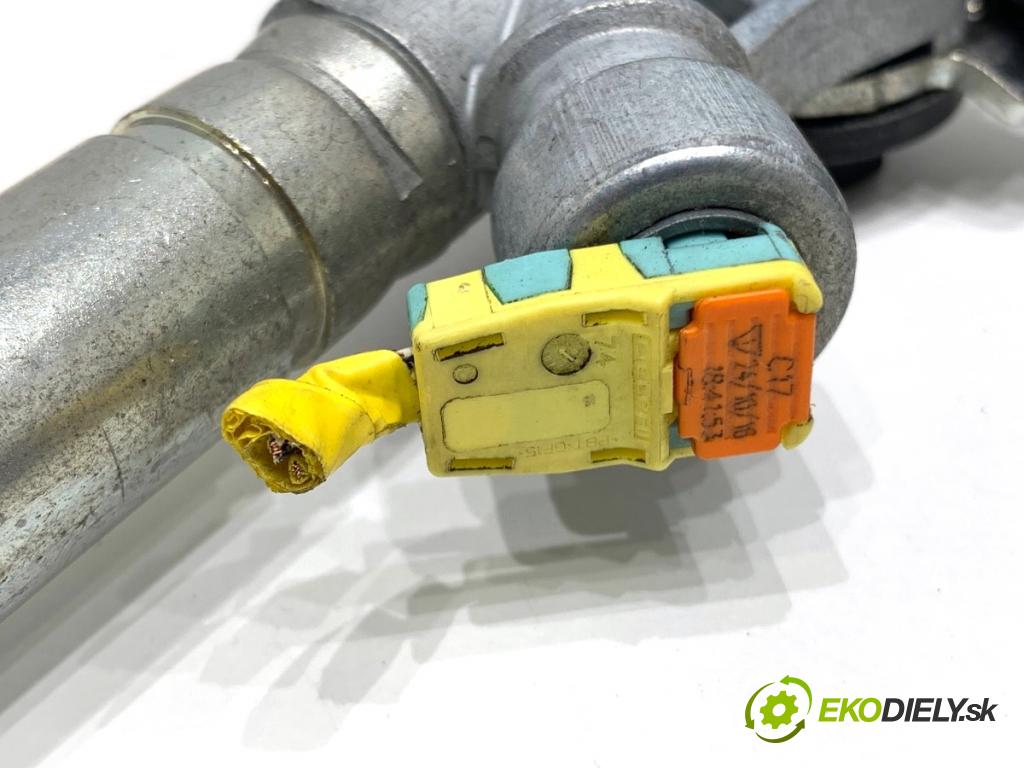 FIAT TIPO sedan 2016 70 kW 1.4 (356SXA1B) 1368 Držiak BEZPEČNOSŤ ľavy predný 7356376840