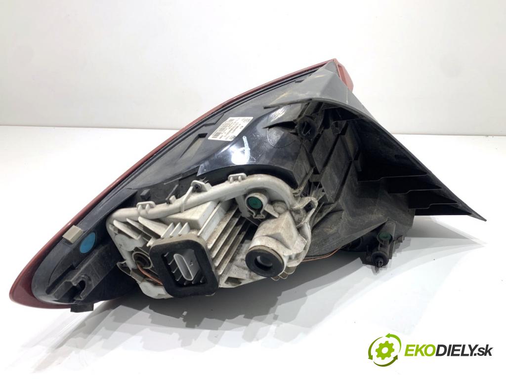 FIAT TIPO sedan 2016 70 kW 1.4 (356SXA1B) 1368 světlo pravý zadní část 519844870