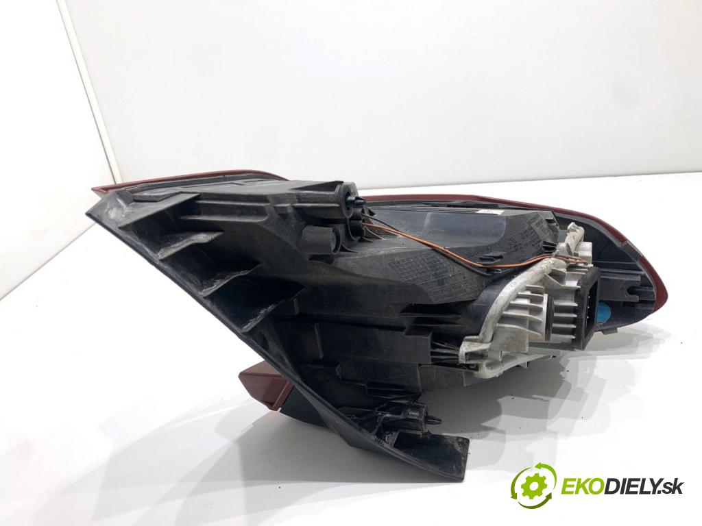 FIAT TIPO sedan 2016 70 kW 1.4 (356SXA1B) 1368 světlo pravý zadní část 519844870