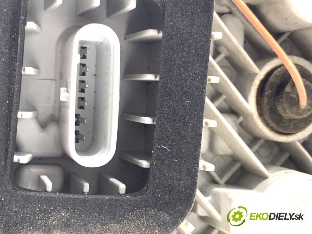 FIAT TIPO sedan 2016 70 kW 1.4 (356SXA1B) 1368 světlo pravý zadní část 519844870