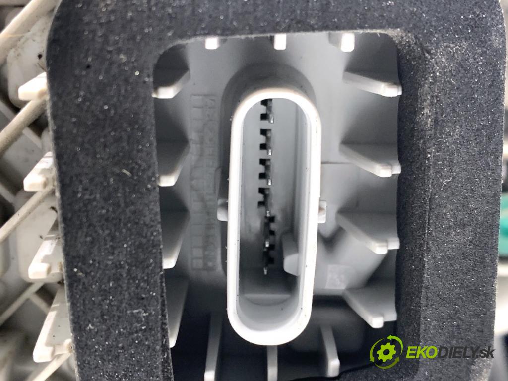 FIAT TIPO sedan 2016 70 kW 1.4 (356SXA1B) 1368 světlo levý zadní část 519844590