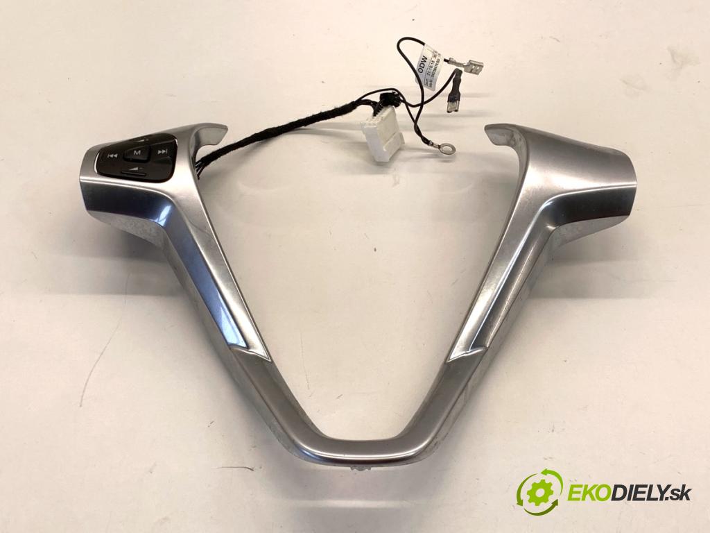 FORD FIESTA MK7 liftback 2016 44 kW 1.25 1242 SPÍNAČE: volantu 34139229B