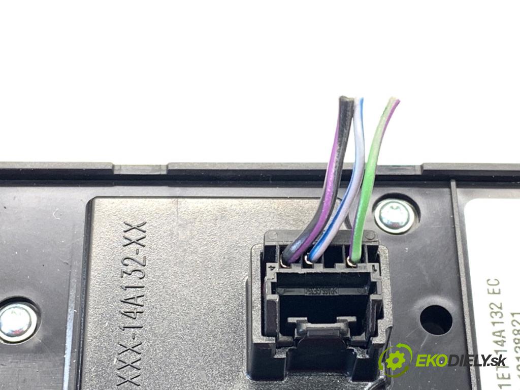 FORD FIESTA MK7 liftback 2016 44 kW 1.25 1242 přepínač oken F1ET-14A132-EC (Páčky pod volantem)