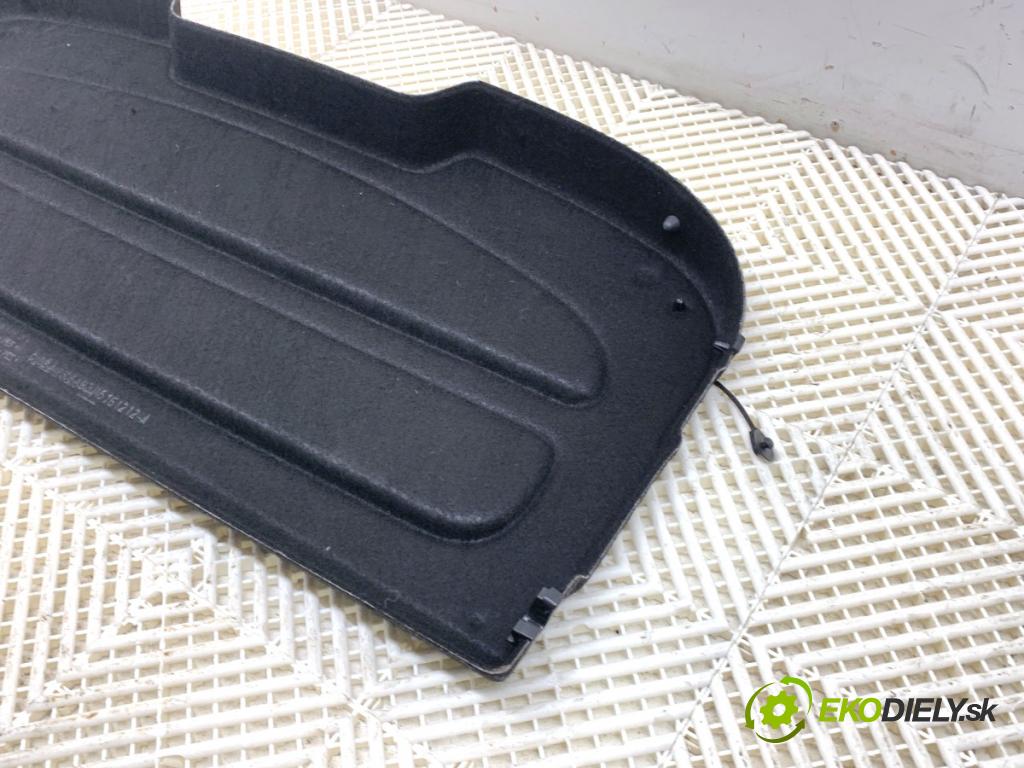 FORD FIESTA MK7 liftback 2016 44 kW 1.25 1242 pláto zadní část