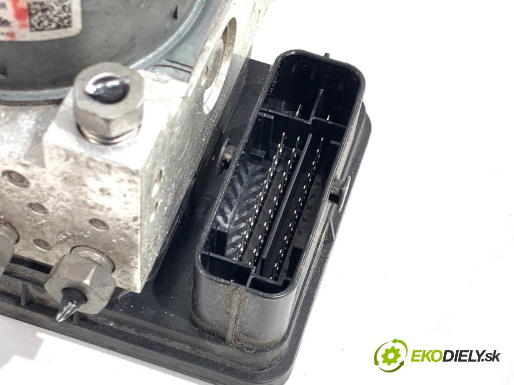 FORD FIESTA MK7 liftback 2016 44 kW 1.25 1242 pumpa ABS D1B1-2C405-AG (Pumpa ABS)