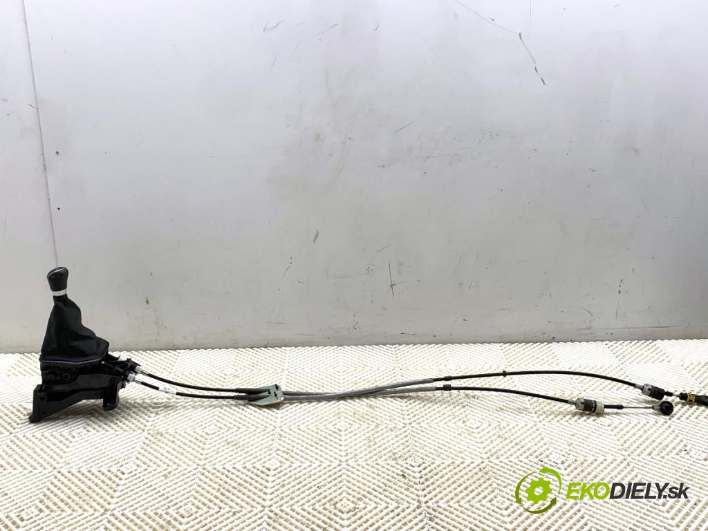 FORD FIESTA MK7 liftback 2016 44 kW 1.25 1242 Kulisa  (Rýchlostná páka (kulisa))