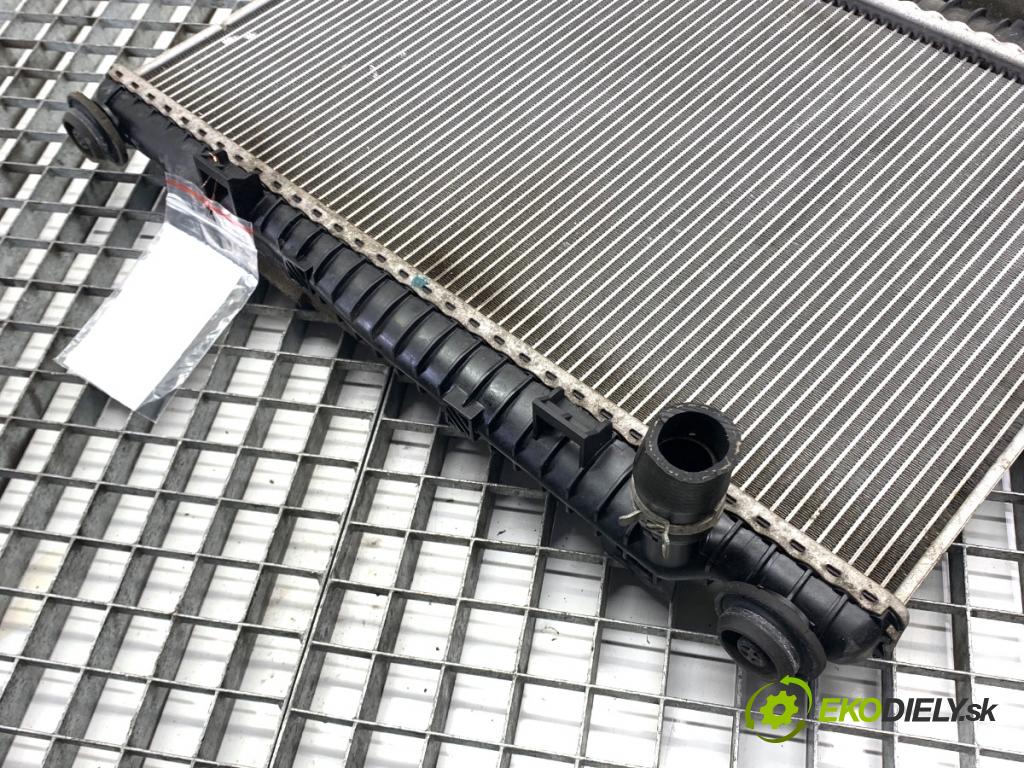 FORD FIESTA MK7 liftback 2016 44 kW 1.25 1242 Chladič vody 8V51-8005-BF (Chladič vody)