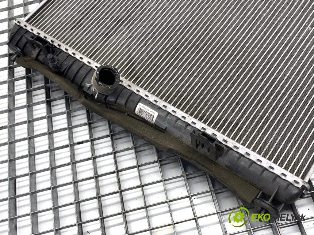 FORD FIESTA MK7 liftback 2016 44 kW 1.25 1242 Chladič vody 8V51-8005-BF (Chladič vody)